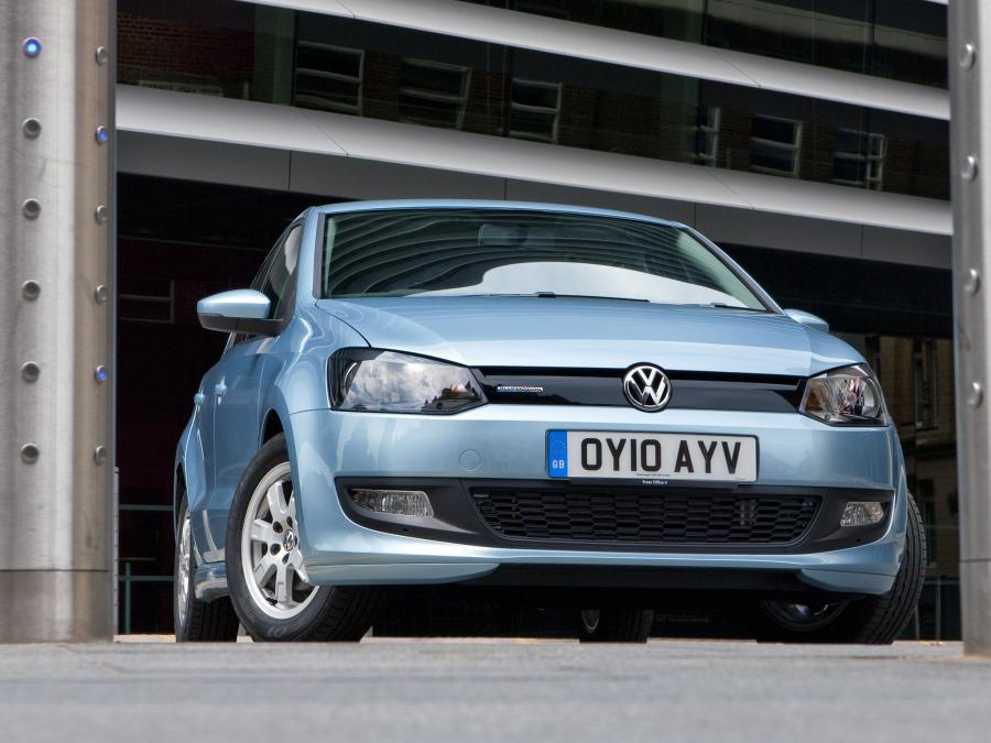  Volkswagen Polo 5-Door BlueMotion 2010 года  (UK) (фото 11 из 11)